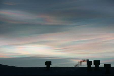Nacreous clouds-Harbeck resized.jpg