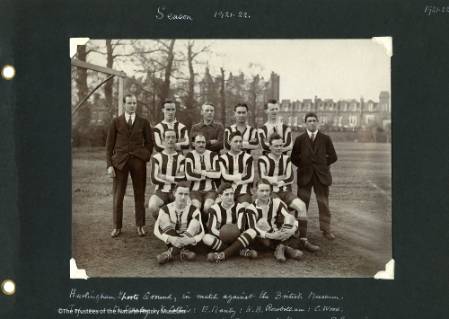 NHM Football club 1921-22_edited.jpg