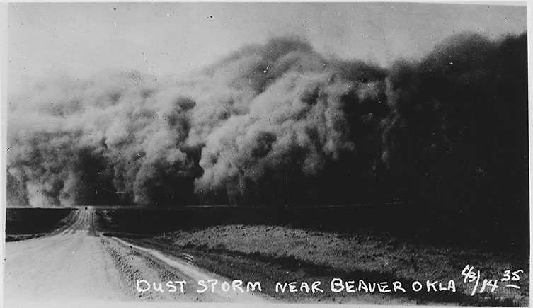 A severe dust storm photographed from a country road