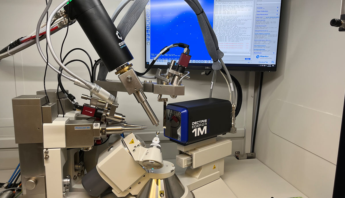 The Rigaku XtaLAB Synergy-S Single Crystal Diffractometer machinery