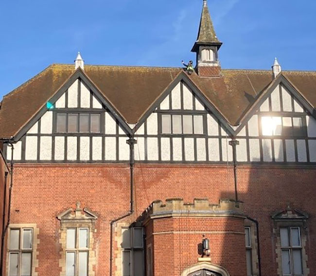 Tring building roof