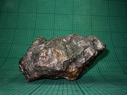 2012-0402 Iron Meteorite Tanzania (UNK)1.jpg